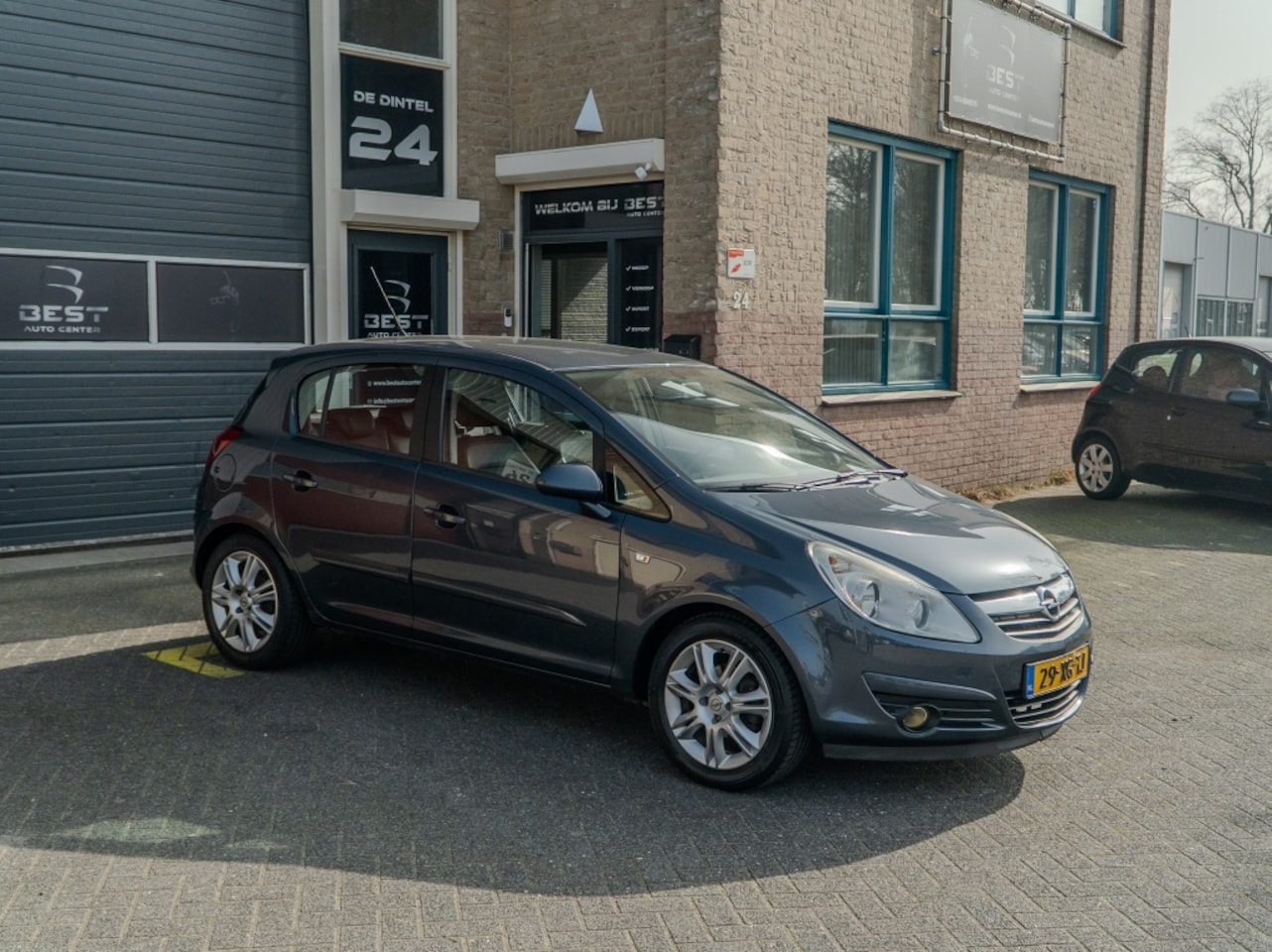 Opel Corsa - 1.4-16V Cosmo 1.4-16V Cosmo - AutoWereld.nl