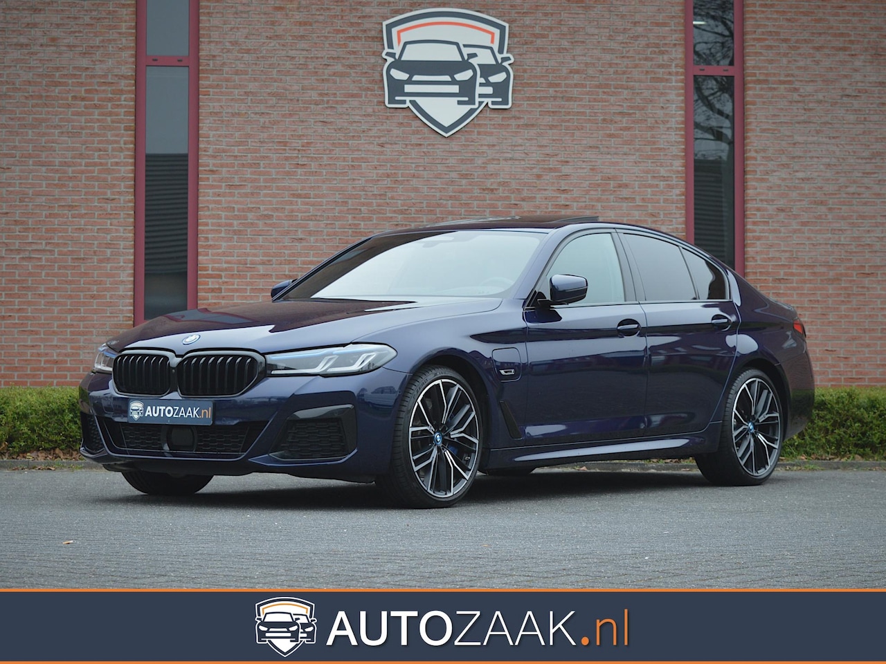BMW 5-serie - 545e xDrive High Executive M Sport CoPilot - AutoWereld.nl