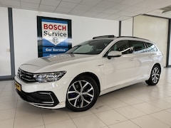 Volkswagen Passat Variant - 1.4 TSI PHEV GTE Business Panoramadak / Trekhaak /elec stoel met geheugen