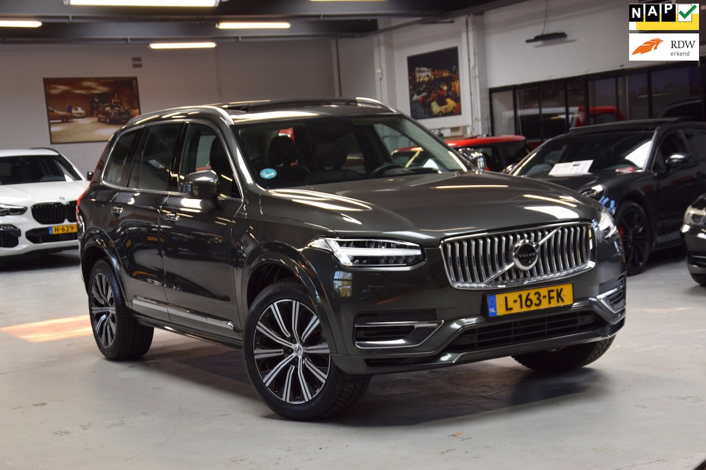 Volvo XC90 - 2.0 T8 Recharge AWD Inscription Panoramadak|Massage|Head-up|ACC|Org.NL|Dealer onderhouden - AutoWereld.nl