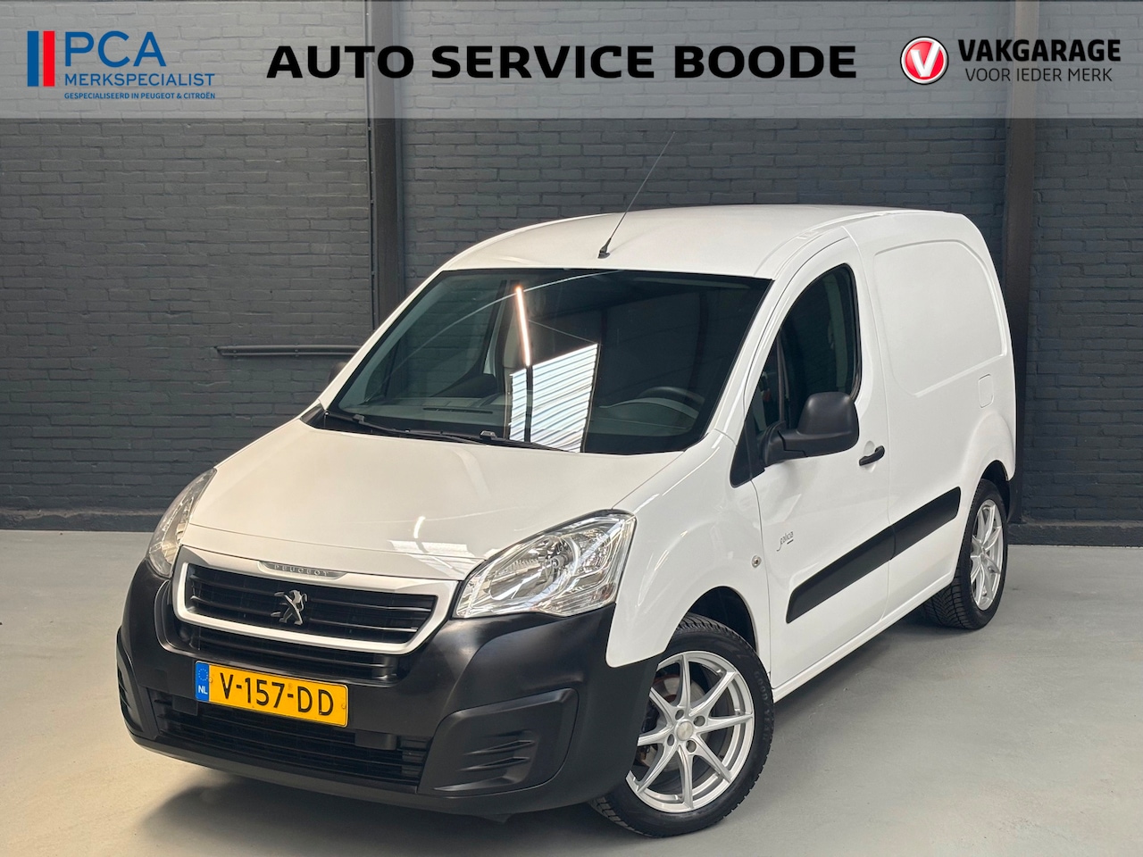 Peugeot Partner - Bestel 120 L1 1.6 BlueHDi 75 - airco - trekhaak - schuifdeur - Euro6 - AutoWereld.nl