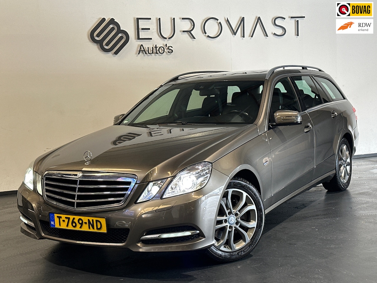 Mercedes-Benz E-klasse Estate - 200 CGI Avantgarde Automaat Navi Cruise Airco Pdc Trekhaak Nieuwe Apk - AutoWereld.nl