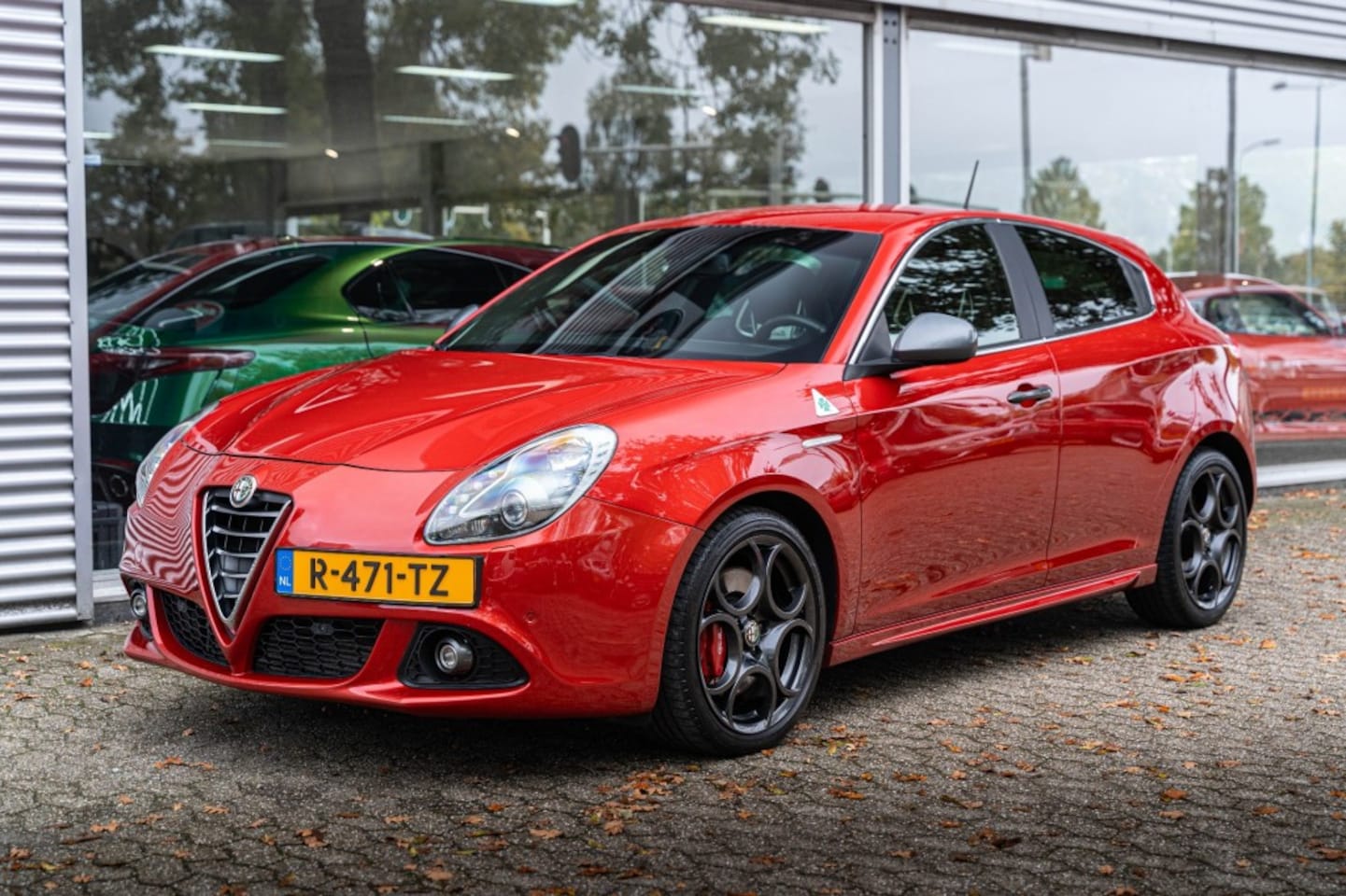 Alfa Romeo Giulietta - 1750 TBi Quadrifoglio Verde TCT Rosso Competizione - AutoWereld.nl