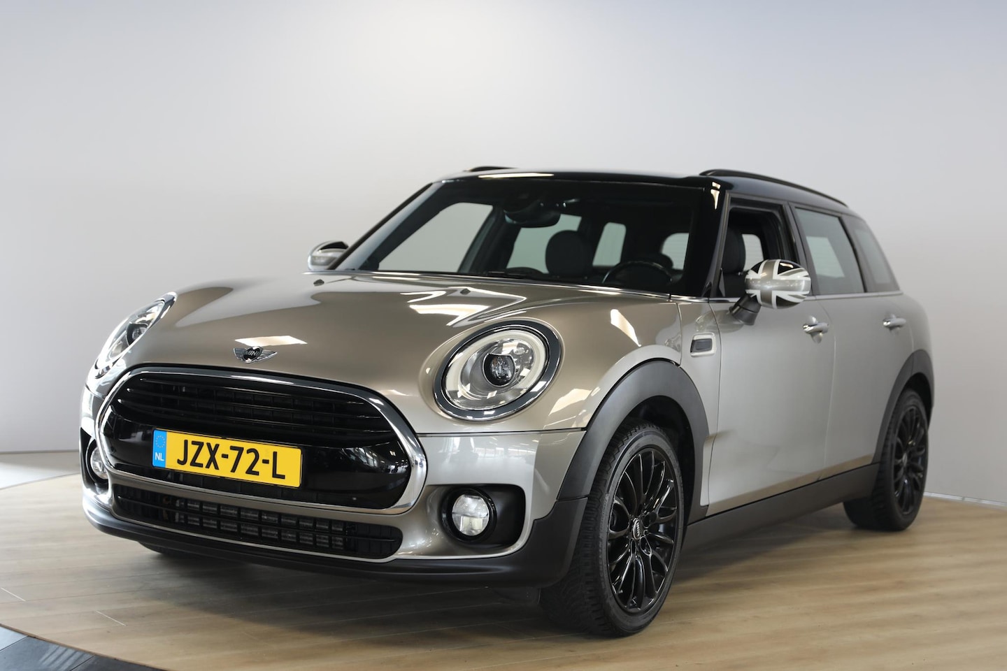 MINI Clubman - Mini 1.5 Cooper Chili | Harman/Kardon | Cruise | Stoelverwarming - AutoWereld.nl