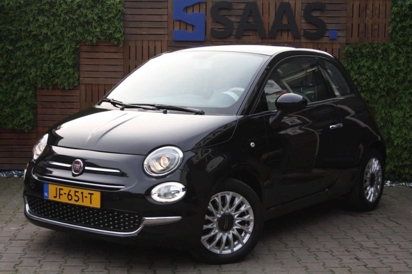 Fiat 500 - 1.2 Lounge / NAP / Panorama / Xenon - AutoWereld.nl
