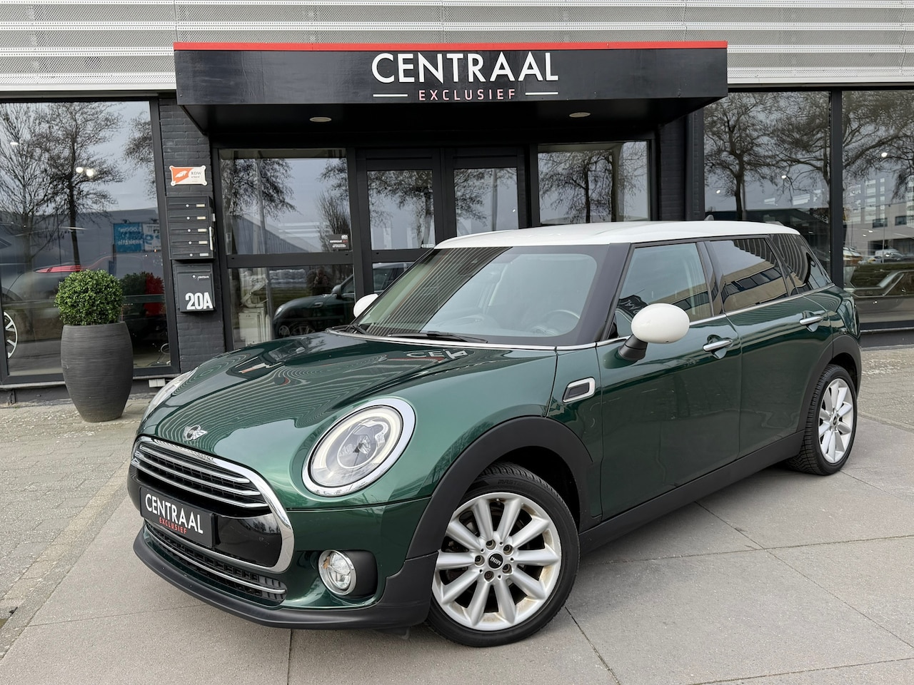 MINI Clubman - Mini 1.5 Cooper Chili Serious Navi|Led|Keyless|136PK - AutoWereld.nl