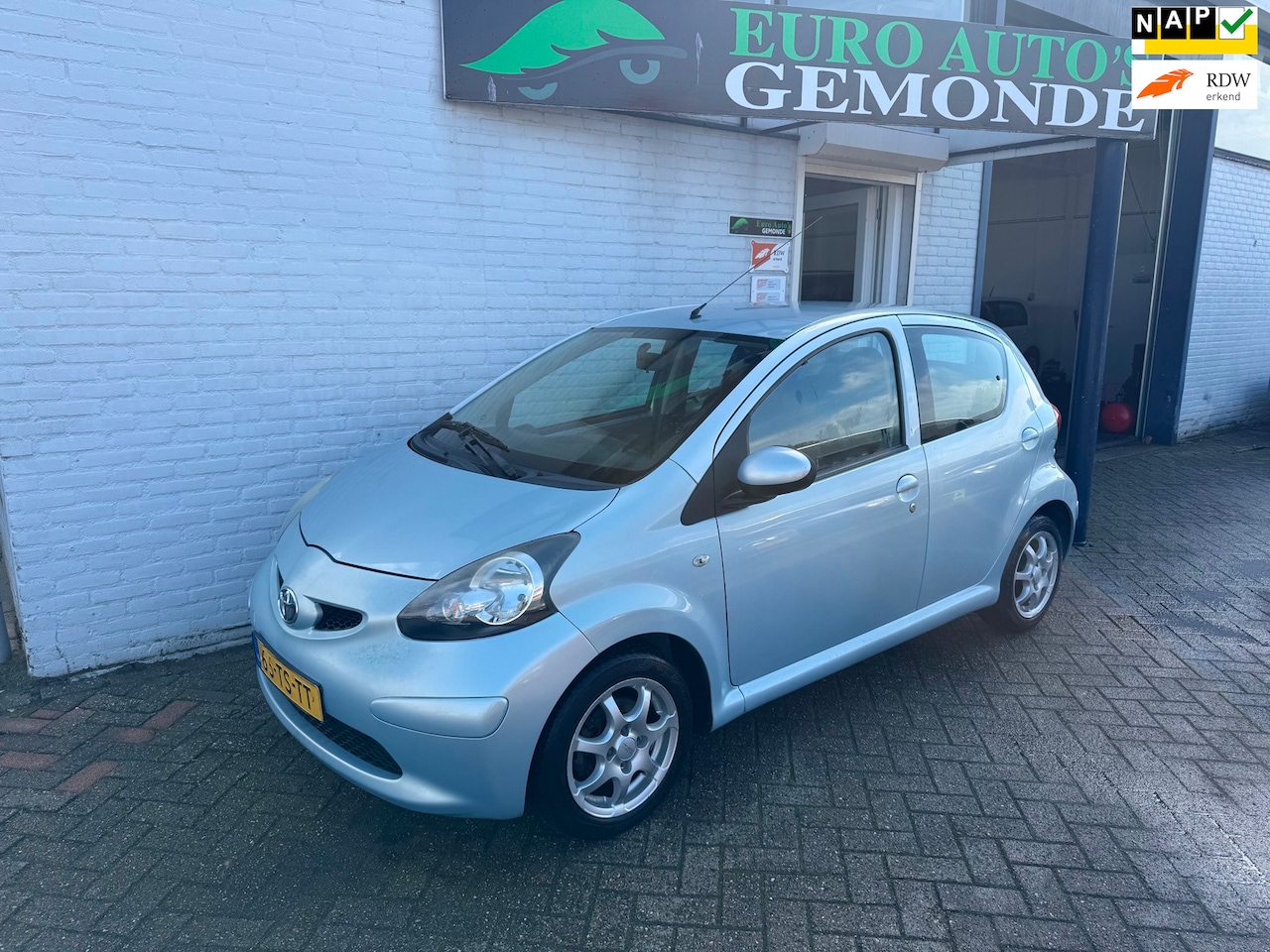 Toyota Aygo - 1.0-12V + APK TOT10-04-2027 RECENT BEURT GEHAD - AutoWereld.nl