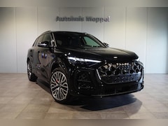 Audi Q5 - Quattro *Nieuw* S-Line Binnen/Buiten | Matrix LED | Trekhaak Pano