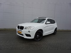 BMW X3 - xDrive20i Executive Airco / Navi / Cruise / Pano / Stoelverw. / Parkeersens. / Lm velgen /