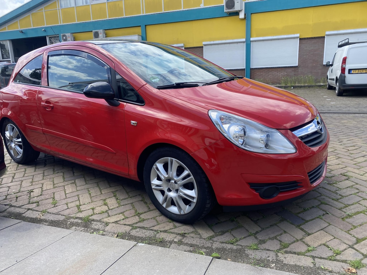 Opel Corsa - 1.0-12V Business 1.0-12V Business - AutoWereld.nl