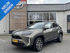 Toyota Yaris Cross - 1.5 HYBRID FIRST EDITION NL-AUTO 1E-EIG AFN-TREKHAAK ALL-SEASON APPLE/ANDROID LED KEYLESS