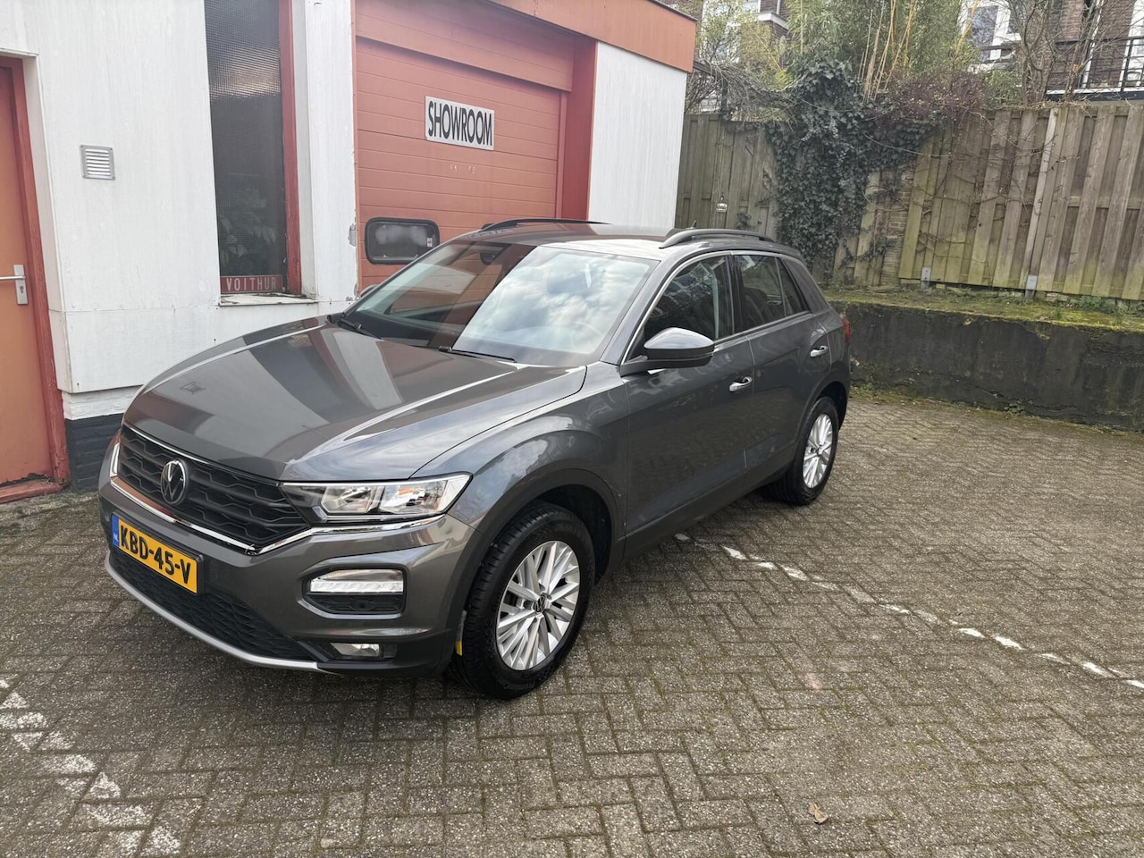 Volkswagen T-Roc - 1.5 TSI Style CC AC autom stuur stoel verw - AutoWereld.nl