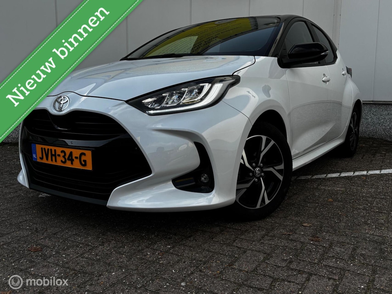 Toyota Yaris - 1.5 Hybrid 115 Dynamic KEYLESS TWO TONE CAMERA - AutoWereld.nl