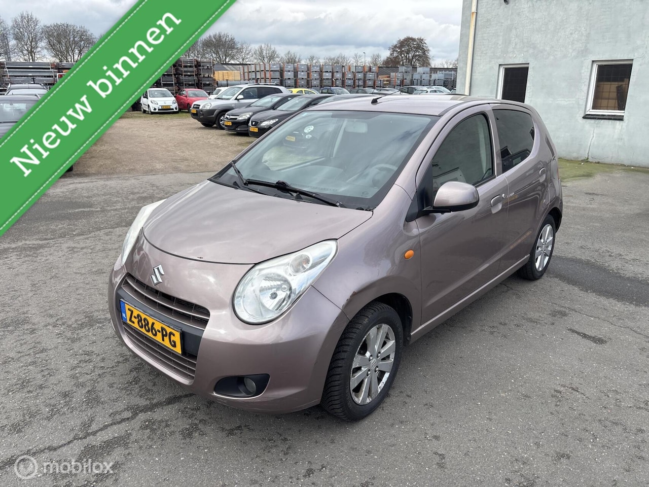 Suzuki Alto - 1.0 Comfort Plus MET NIEUWE APK - AutoWereld.nl