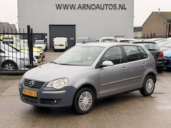 Volkswagen Polo - 1.4-16V Turijn 5-DEURS, AIRCO IJSKOUD, APK TOT 06-02-27, 1E EIGENAAR, STUURBEKRACHTIGING,