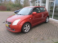 Suzuki Swift - 1.3 Shogun 5 Deurs Kan direct mee APK 29-01-2027