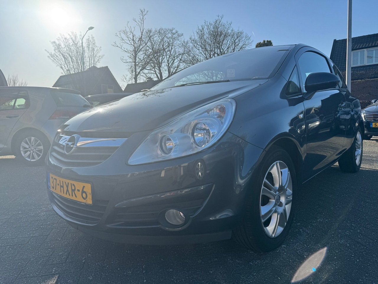 Opel Corsa - 1.2-16V Cosmo 1.2-16V Cosmo 80pk,Apk 3/3/27,Airco,Cruise,Elek-pakket,Nap - AutoWereld.nl