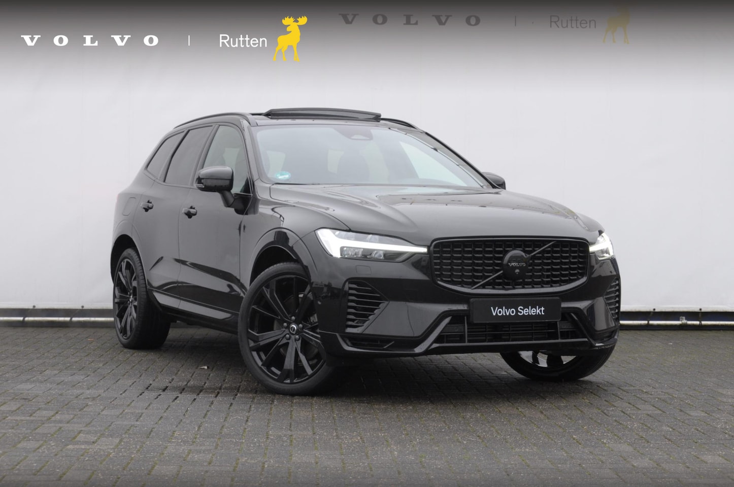 Volvo XC60 - T6 350PK Automaat AWD Plus Black Edition Panoramadak/ Elektrisch bedienbare voorstoelen me - AutoWereld.nl