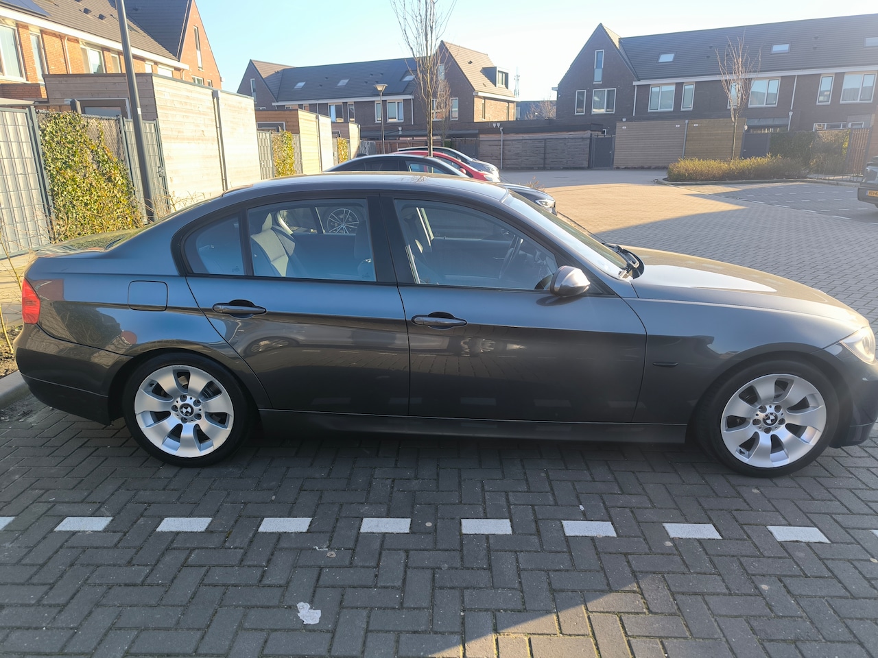 BMW 3-serie - 318i High Executive - AutoWereld.nl