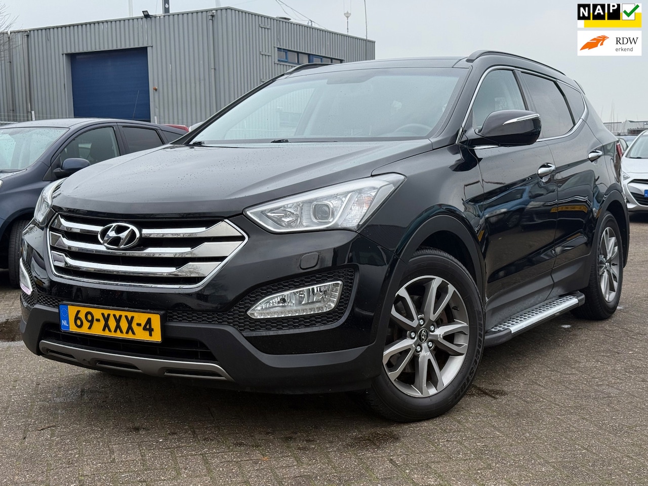 Hyundai Santa Fe - 2.2 CRDi Business Edition | Keurige auto - AutoWereld.nl