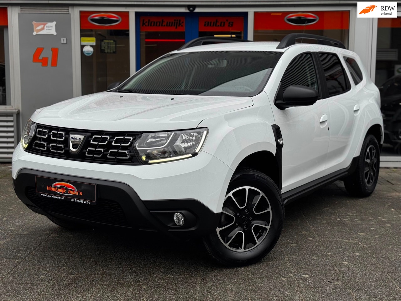 Dacia Duster - 1.2 TCe Comfort Navigatie Cruise LED LM Dealer Onderhouden - AutoWereld.nl