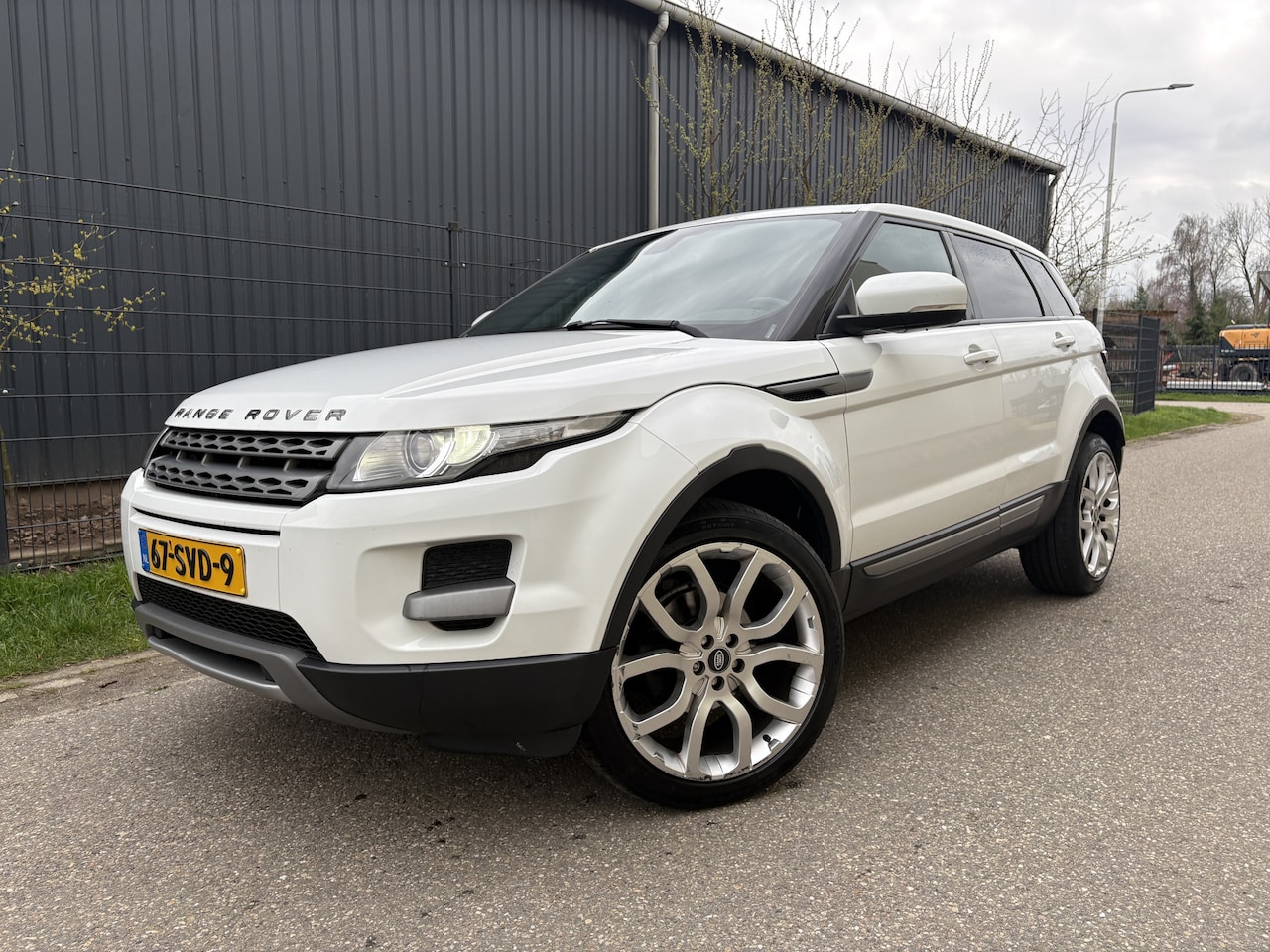Land Rover Range Rover Evoque - 2.2 TD4 4WD Dynamic / AUTOMAAT / LEER / NAVI / CRUISE / STOELVERWARMING - AutoWereld.nl