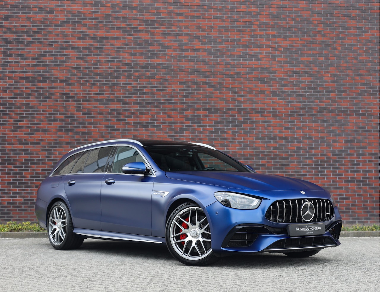 Mercedes-Benz E-klasse Estate - 63 AMG S 4MATIC+ | Pano - Trekhaak - Burmester - AutoWereld.nl