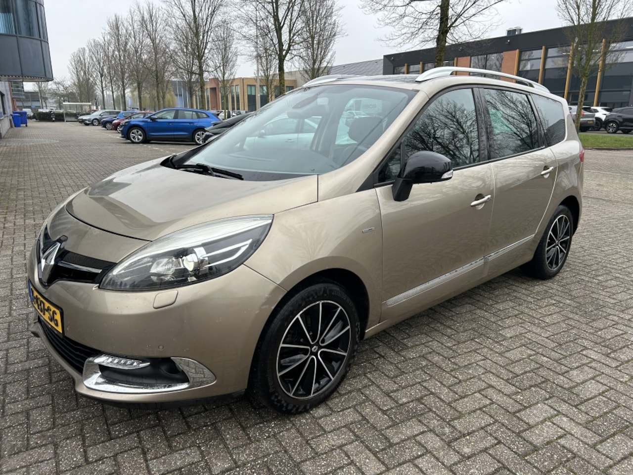 Renault Grand Scénic - 1.2 TCe Bose PANO NAVI CAMERA XENON. - AutoWereld.nl