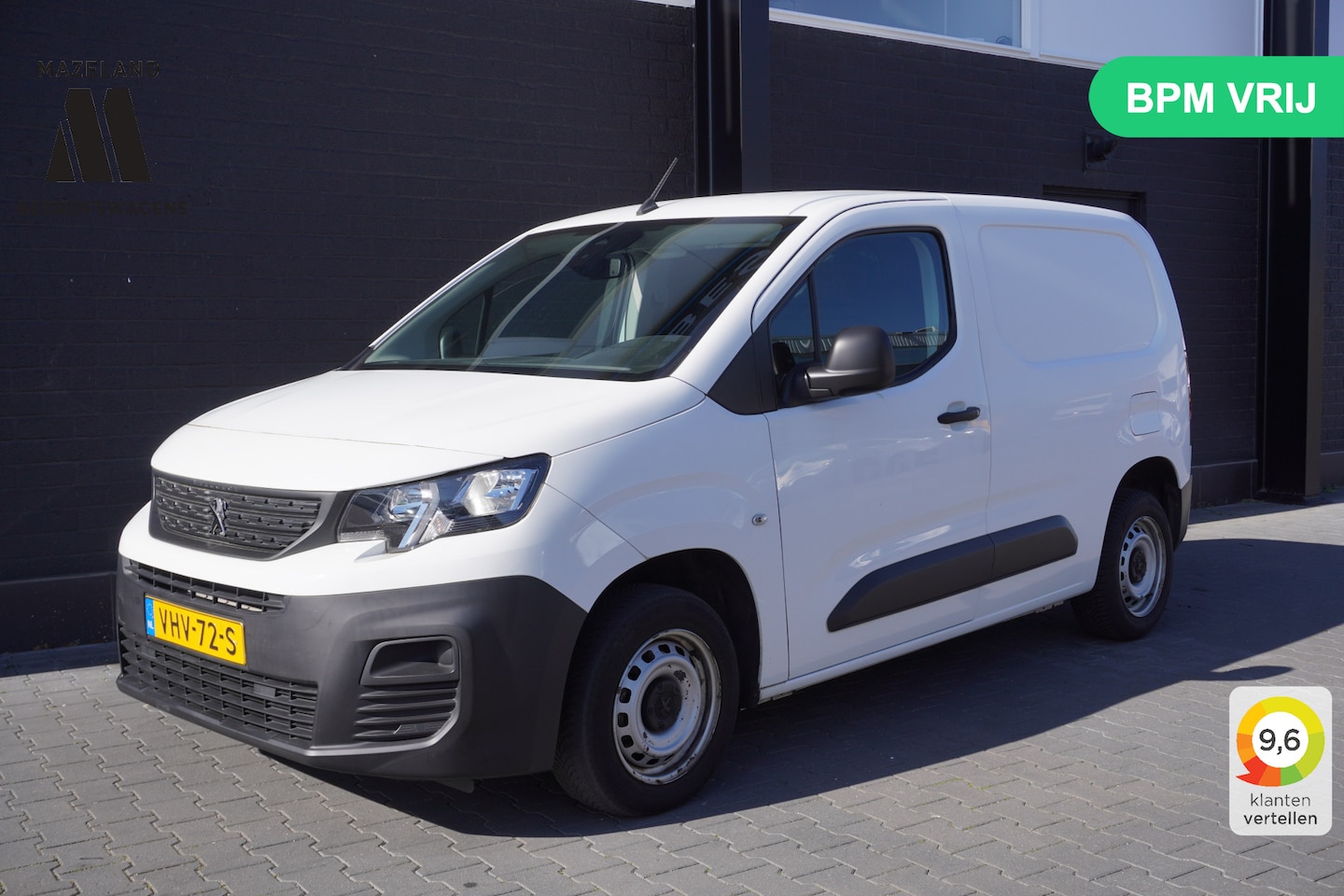 Peugeot Partner - 1.2 Benzine EURO 6 - Airco - Carkit - PDC - € 11.950,- Excl. - AutoWereld.nl