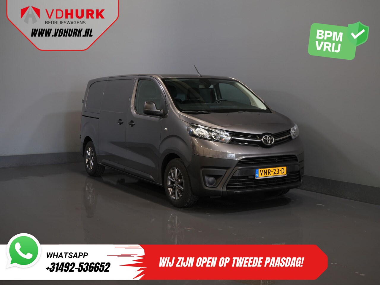 Toyota ProAce Worker - 1.5 120 pk L2 Carplay/ Cruise/ Airco/ LMV/ Trekhaak/ Navi/ Camera/ PDC/ NL Auto - AutoWereld.nl