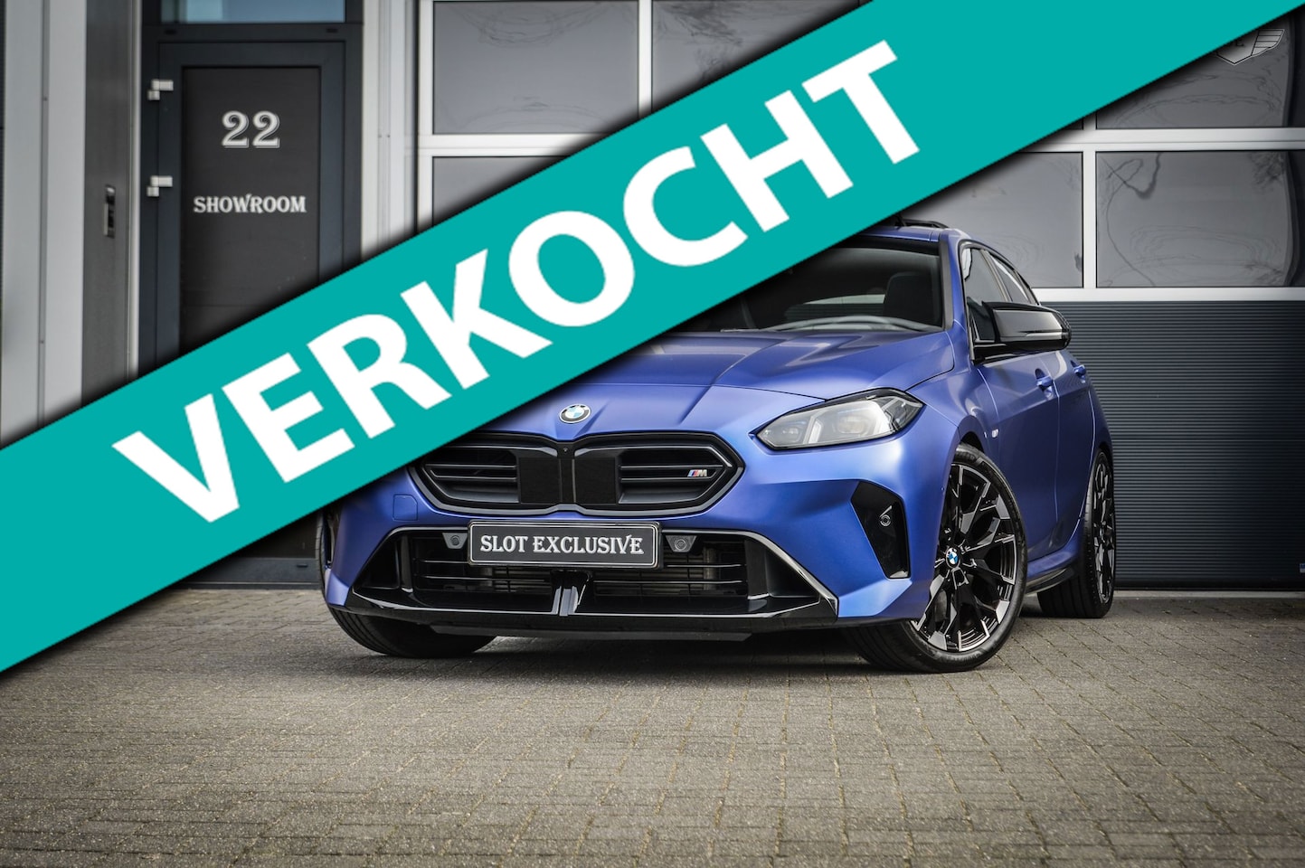 BMW 1-serie - M135 X-DRIVE|FULL|PANO|*NIEUWSTAAT*|SPORT-PRO - AutoWereld.nl