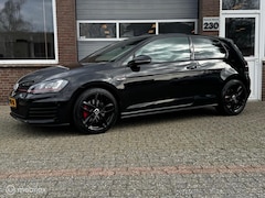 Volkswagen Golf - 2.0 GTI ECC-AIRCO/STOEL.VW/U-LED