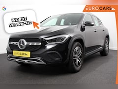 Mercedes-Benz GLA-Klasse - 200 163pk DCT Premium Plus | Navigatie | Parkeersensoren | Camera | Elektrische achterklep