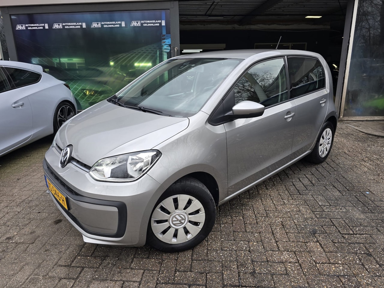 Volkswagen Up! - 1.0 BMT move up! | 1E EIGENAAR | 12MND GARANTIE | AIRCO | ELEC RAMEN | NW APK | - AutoWereld.nl
