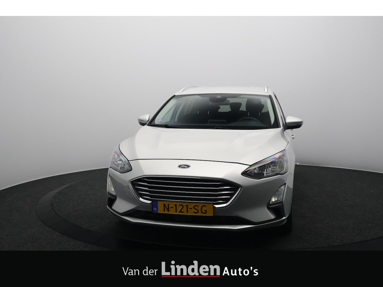Ford Focus Wagon - 1.0 EcoBoost Titanium X Business | Automaat | Navigatie | Camera | Led - AutoWereld.nl