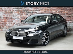 BMW 5-serie - Sedan 520i High Executive M Sport Pakket Automaat / Head-Up Display / Schuif-/kanteldak /