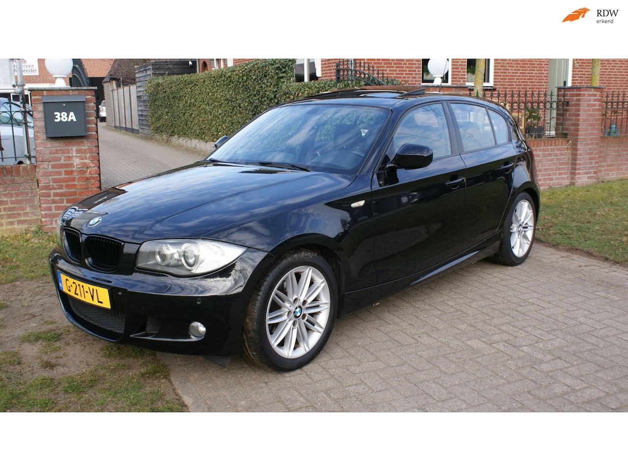 BMW 1-serie - 116i m pakket - AutoWereld.nl