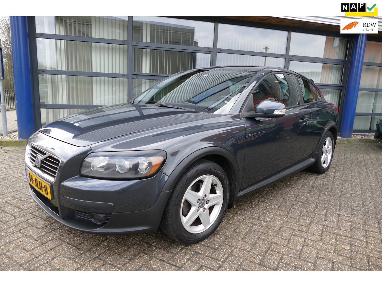 Volvo C30 - 1.6 Advantage Apk 10-03-2027 Airco Trekhaak - AutoWereld.nl