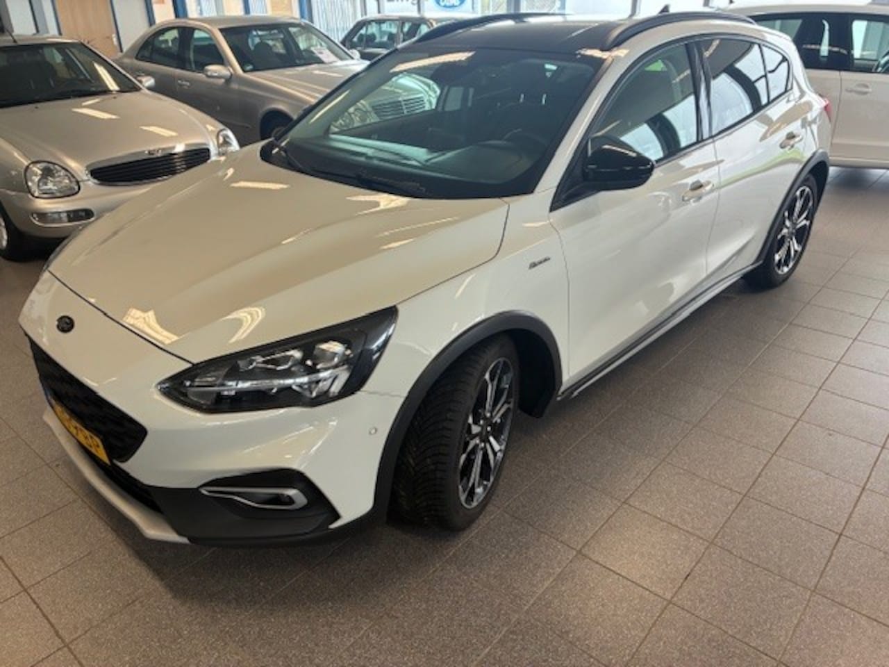 Ford Focus - EcoBoost Active Business-Hoge instap!bomvol - AutoWereld.nl