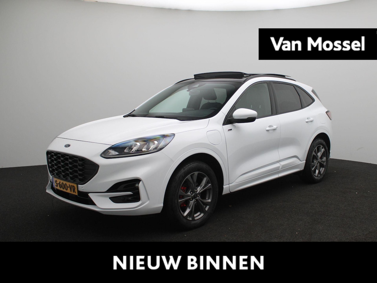 Ford Kuga - 2.5 PHEV ST-Line | Apple Carplay/Android Auto | Winter-Pack | Panoramadak | Achteruitrijca - AutoWereld.nl