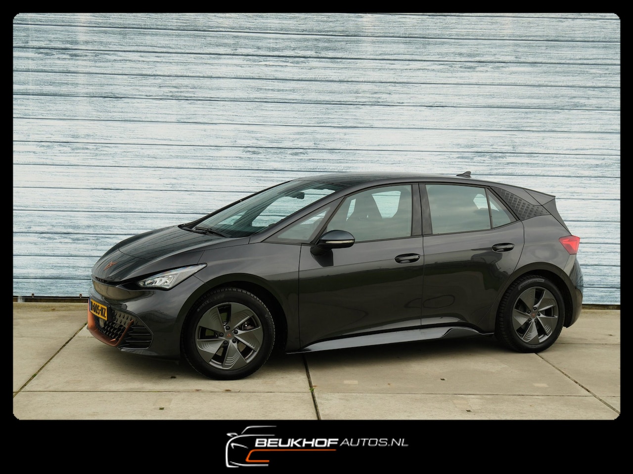 CUPRA Born - Business One 62 kWh Carplay Cruise Camera Soh93% - AutoWereld.nl
