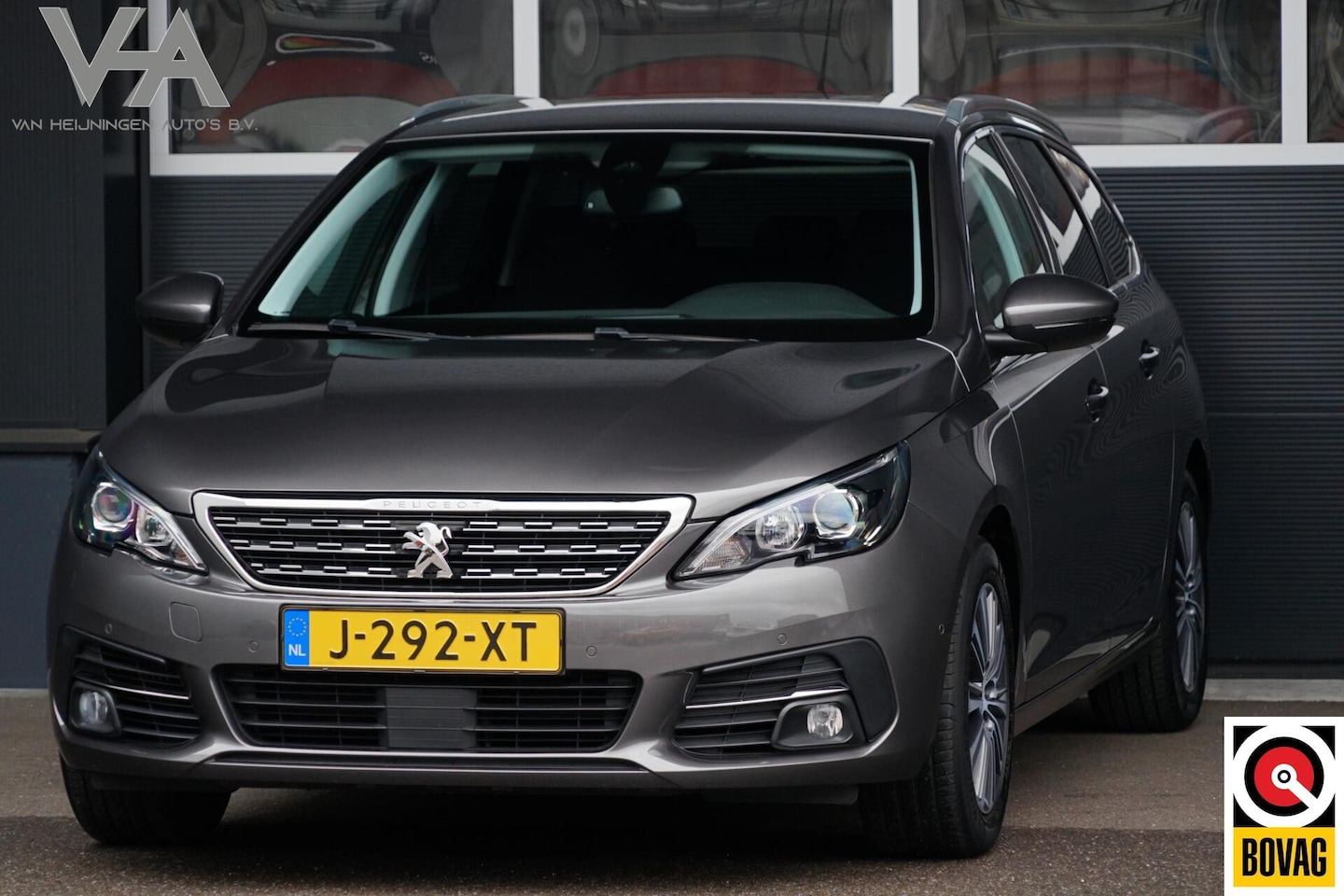 Peugeot 308 SW - 1.2 PureTech Blue Lease Allure 1.2 PureTech Blue Lease Allure, NL, cam. ACC, keyless - AutoWereld.nl