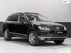Volkswagen Touareg - 3.0 TDI Exclusive Series Panodak | Leder | Camera | Navi