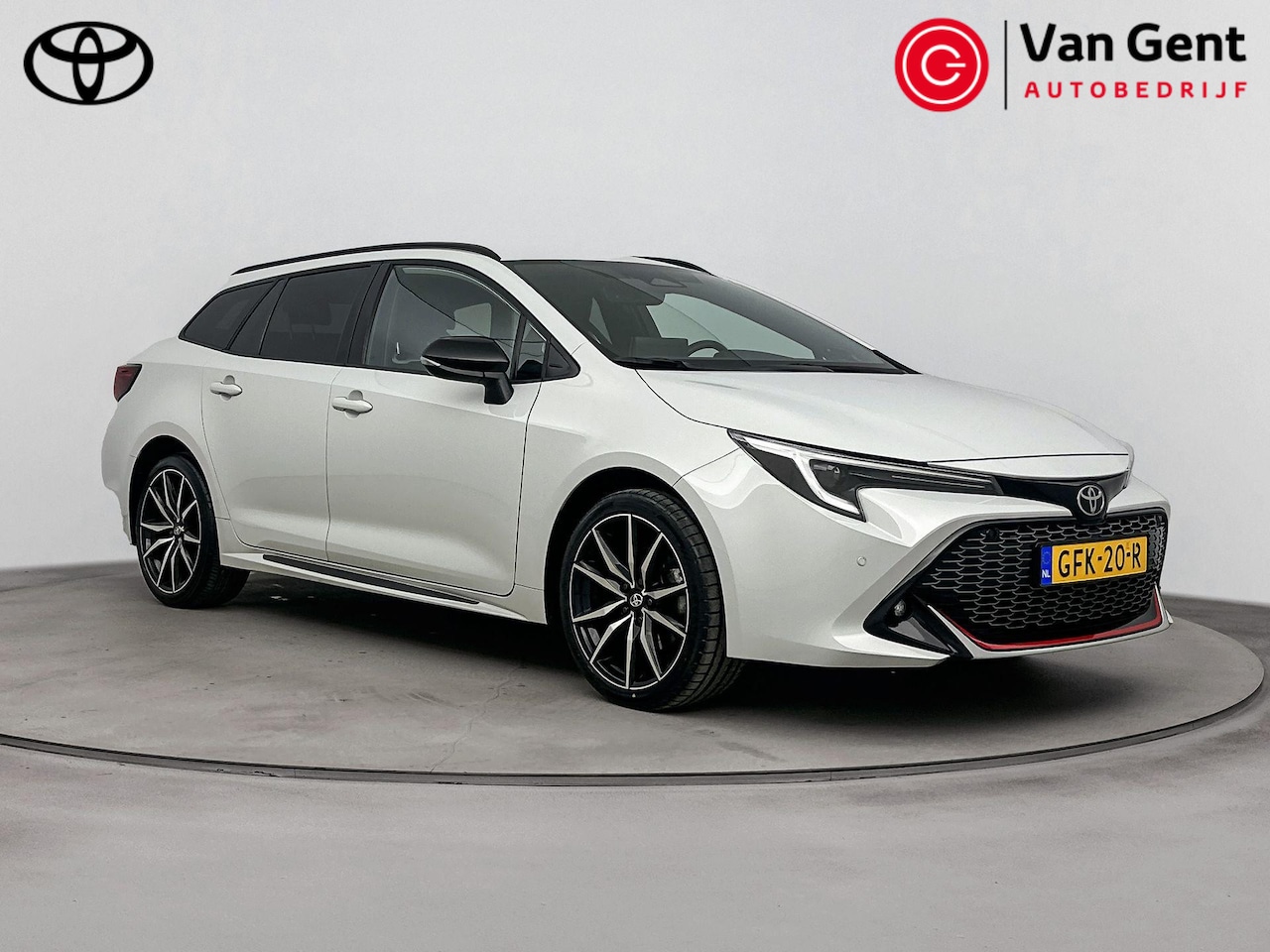 Toyota Corolla Touring Sports - Hybrid 200 GR Sport Plus | Leder | Dodehoek detectie | Head-up display | JBL | Stoel-/acht - AutoWereld.nl