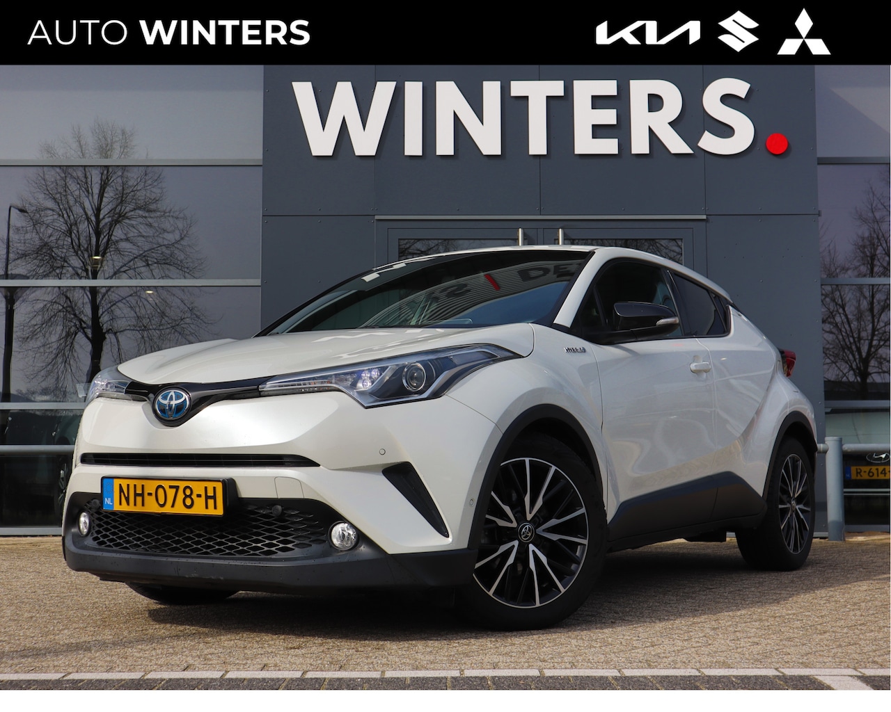 Toyota C-HR - 1.8 Hybrid Executive | Leder | JBL | Camera | Stoel+Stuurwiel verwarming | Climate Control - AutoWereld.nl