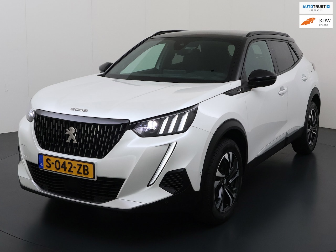 Peugeot 2008 - 1.2 PureTech GT Automaat !!! - AutoWereld.nl