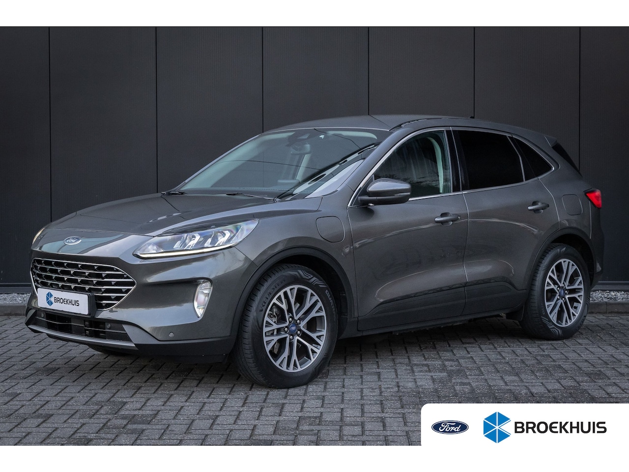 Ford Kuga - 2.5 PHEV Titanium | 100% dealer o.h. | Winter-pack | DAB | Keyless-entry | Privacy-glass | - AutoWereld.nl