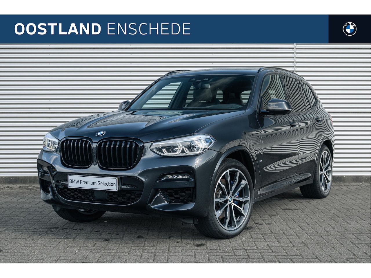 BMW X3 - xDrive30e High Executive M Sport Automaat / Panoramadak / Sportstoelen / Adaptieve LED / P - AutoWereld.nl