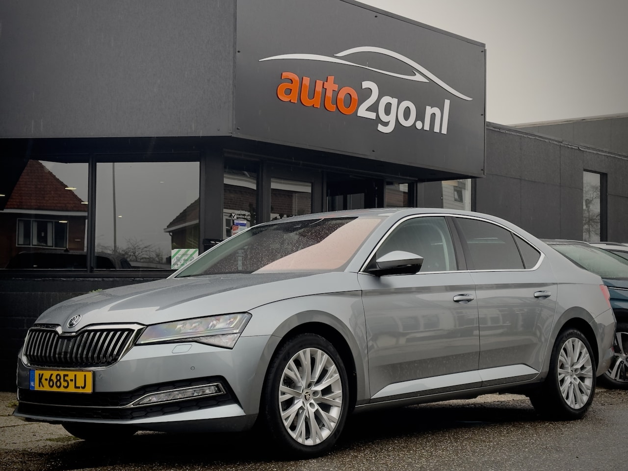 Skoda Superb - 1.5 TSI ACT AUT7 EDITION LEDER NAVI CAMERA DIGI-DASH APPLE-CARPLAY LED LMV PDC - AutoWereld.nl