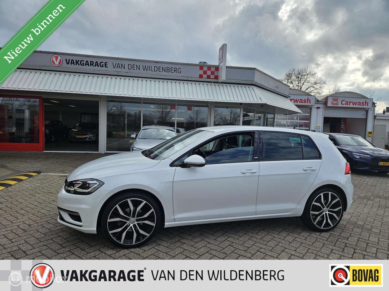 Volkswagen Golf - 1.0 TSI Highline Business R 1.0 TSI Highline Business R - AutoWereld.nl